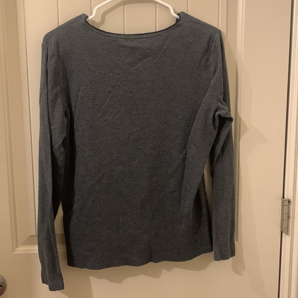 Ellen Tracy Gray Long Sleeve V Neck Tee - Picture 3 of 8